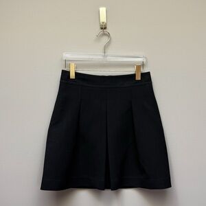 Banana Republic Black Box-Pleat Skirt with Pockets – Size 2